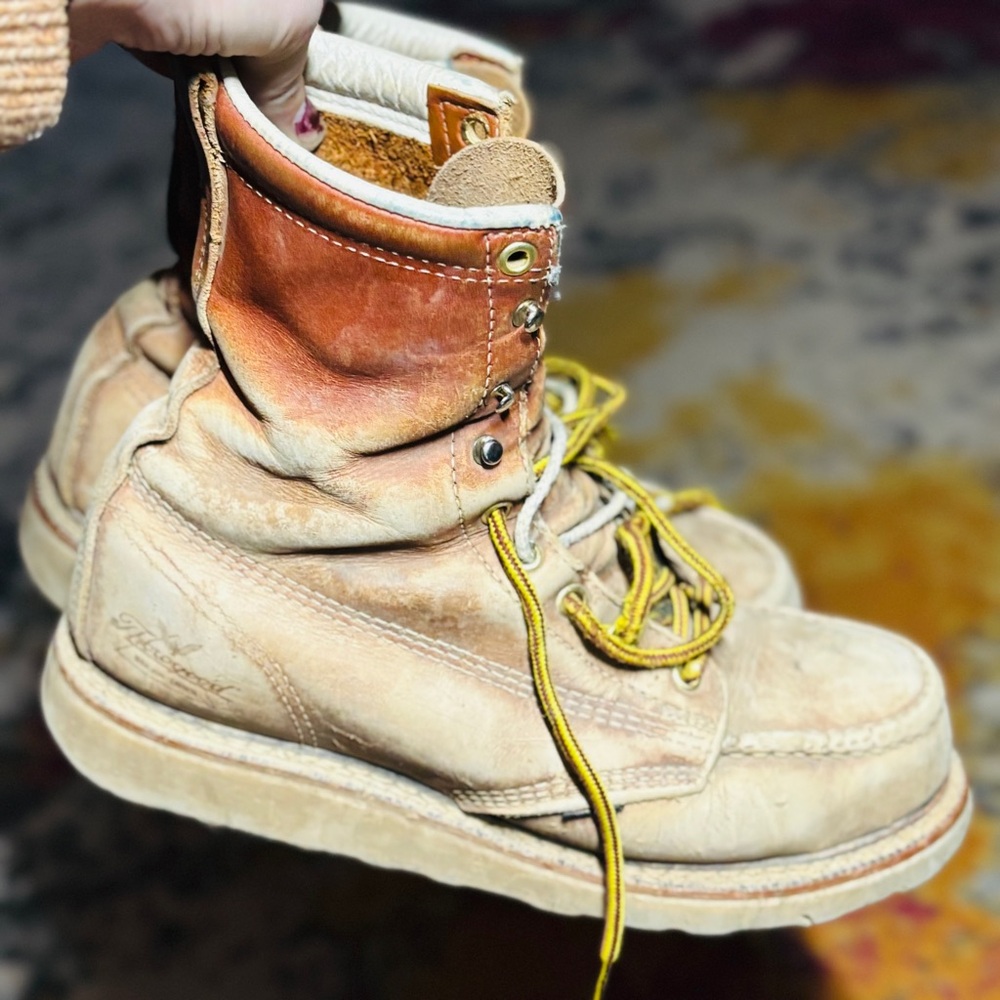 Thorogood Lace-Up Work Boot Sz 6.5 in Tan/Lt Brown - Heavily Used - Picture 9 of 10